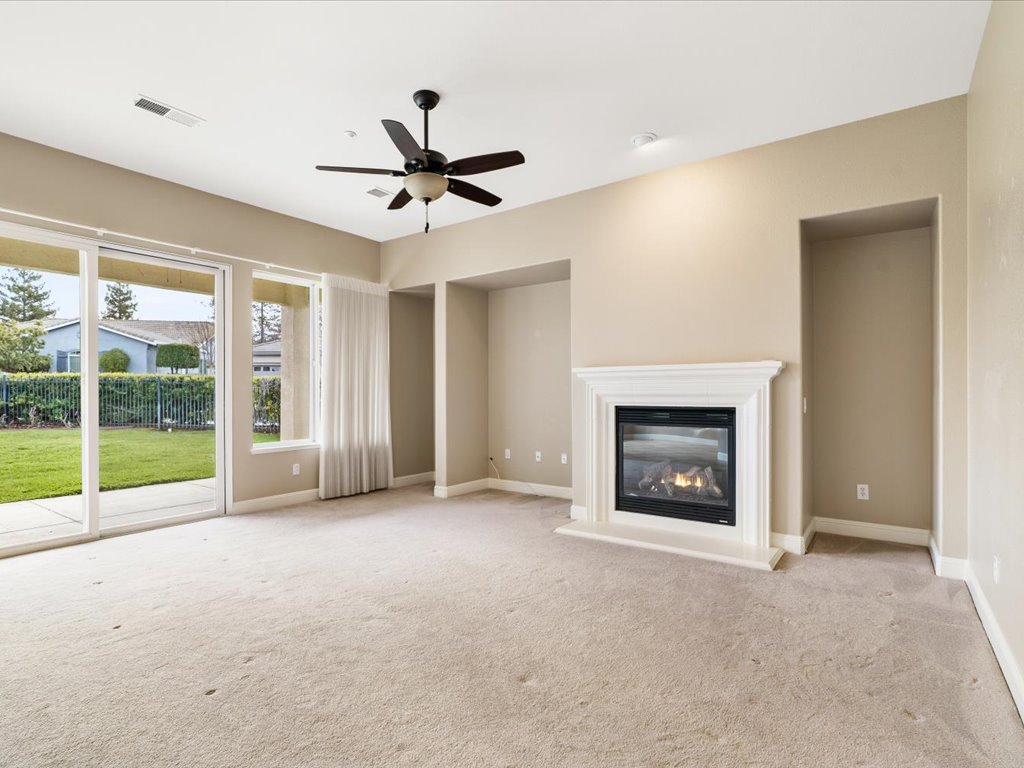 1360 McPrince Ln, Brentwood 22 1360 McPrince Ln 31 Living Room