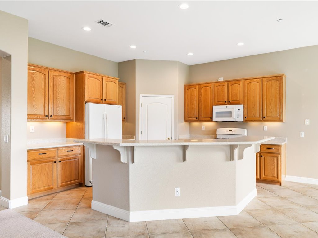 1360 McPrince Ln, Brentwood 17 1360 McPrince Ln 36 Kitchen