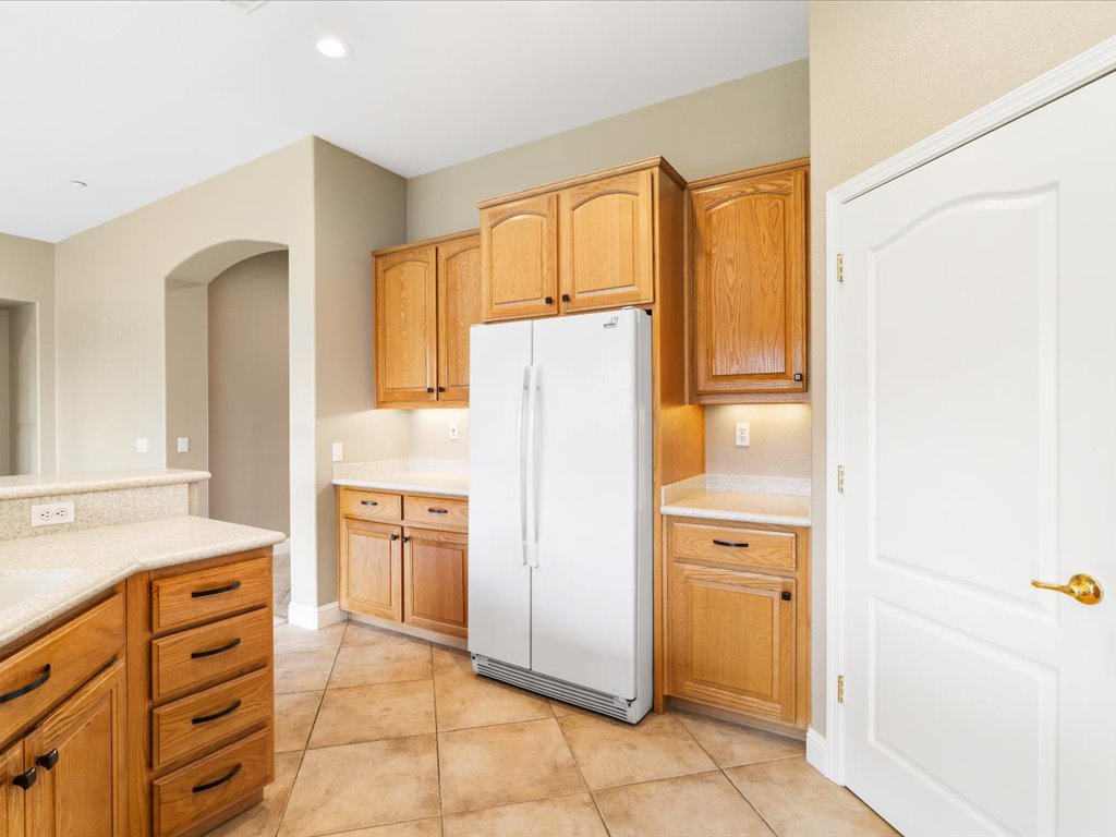 1360 McPrince Ln, Brentwood 14 1360 McPrince Ln 39 Kitchen