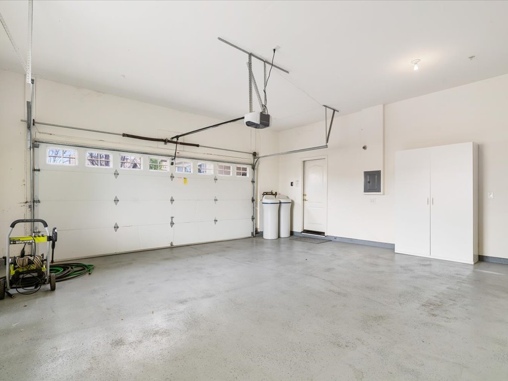 1360 McPrince Ln, Brentwood 9 1360 McPrince Ln 44 Garage