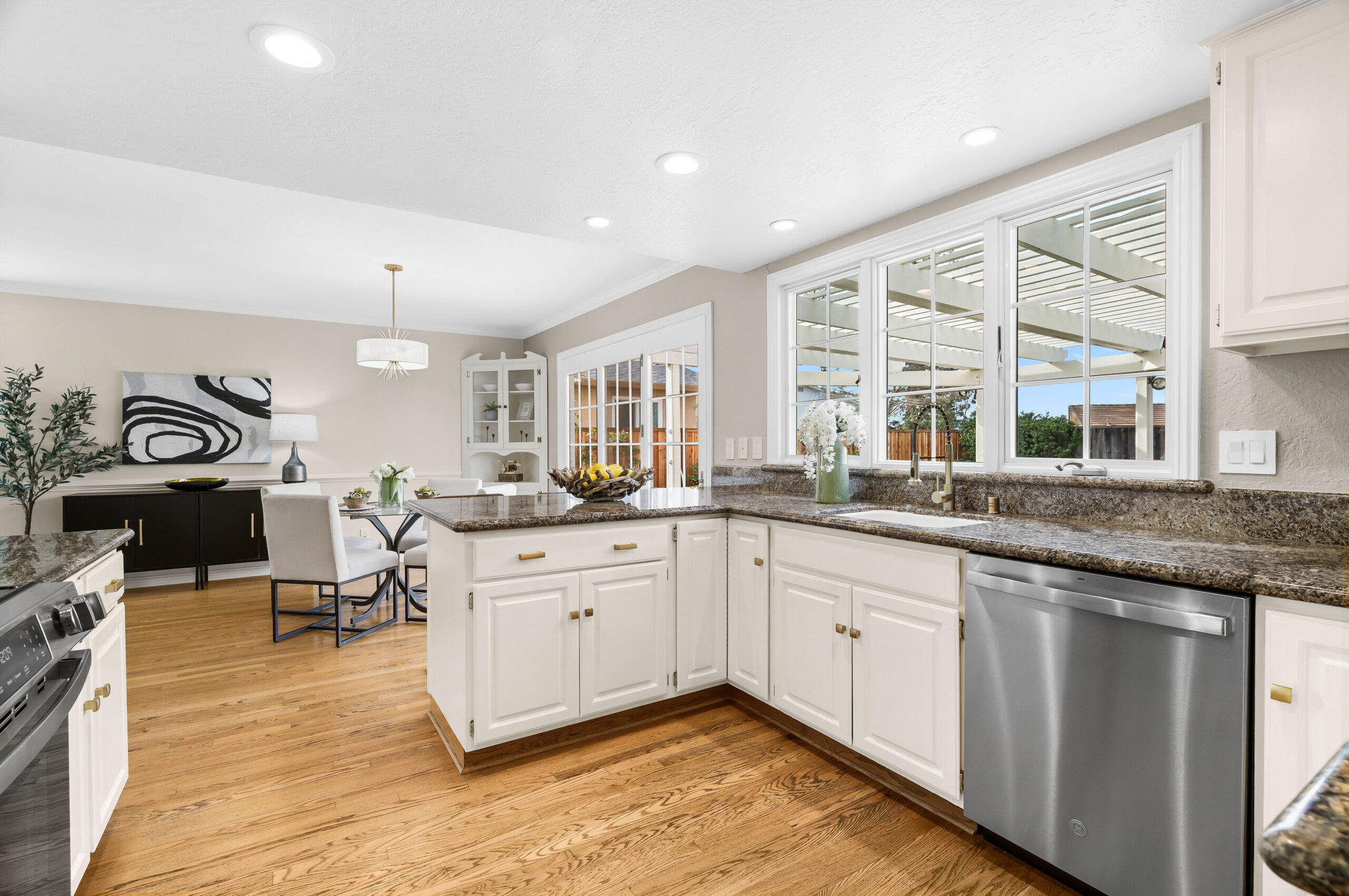 2059 Westbrook Ln, Livermore 33 2059 Westbrook 32 Kitchen scaled