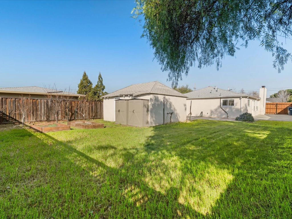 633 N P St Livermore 12 633 N P St 10