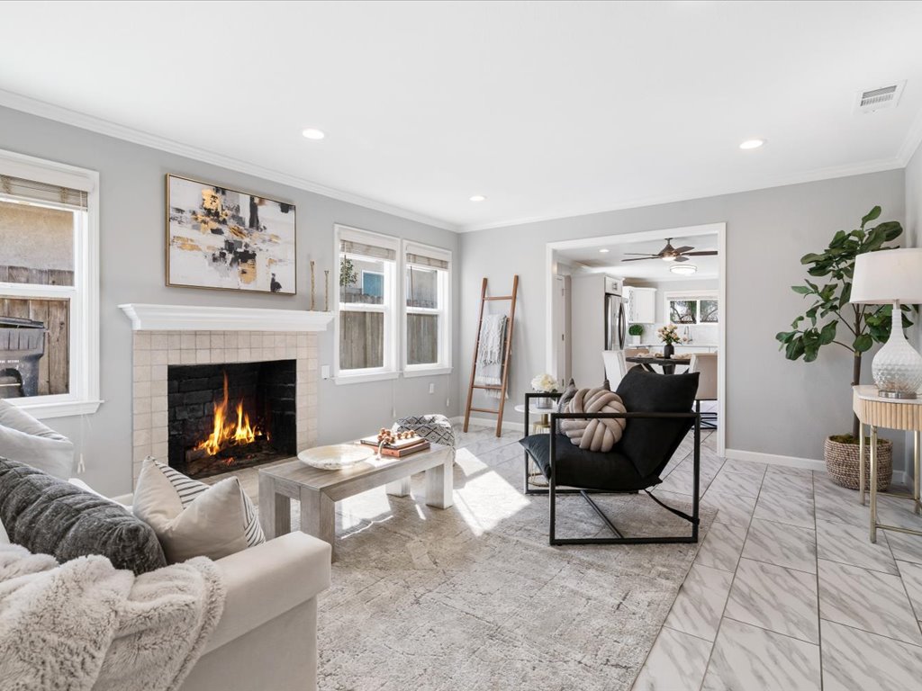 633 N P St Livermore 18 633 N P St 16 Living Room