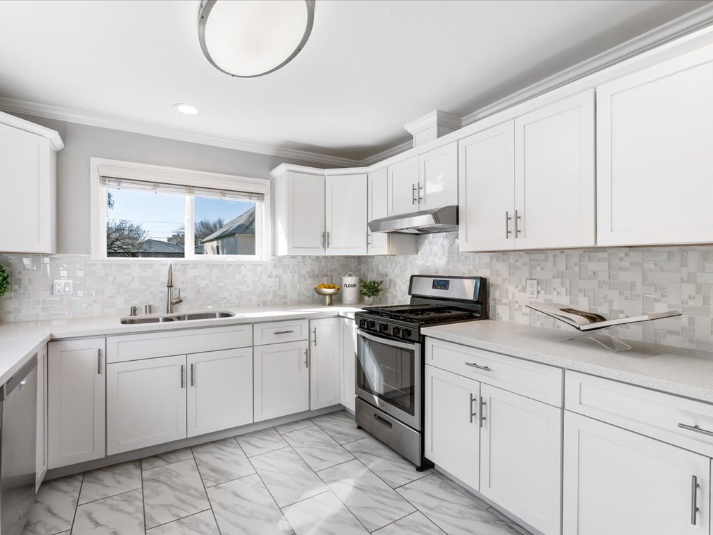 633 N P St Livermore 27 633 N P St 25 Kitchen